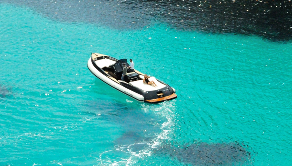 Scanner Envy 950 Touring: the classy and customizable rib is ready