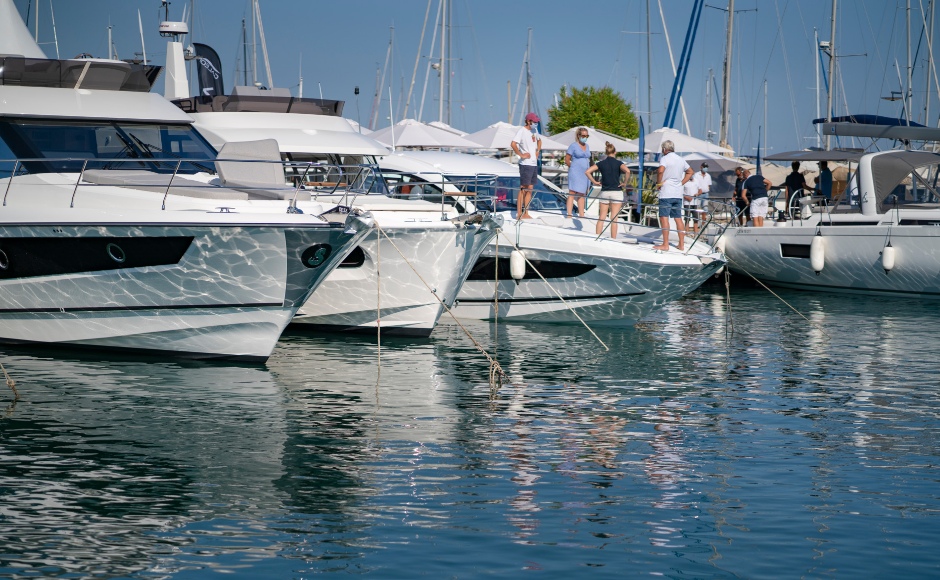 Check the Beneteau Roadshow and get ready to test your favorite boat in a private sea trial
