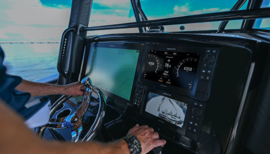 With Mercury SmartCraft Connect you can take all your VesselView information to Garmin and Raymarine multifunction displays