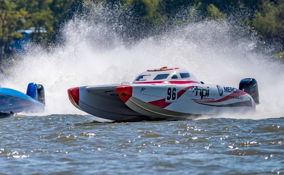 XCAT World Championship: (Team Australia) Abu Dhabi 5 wins a cluttered race in Shanghai