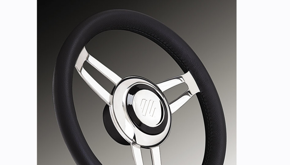 Ultraflex: “Vero Volante Italiano” (“the real Italian wheel”)