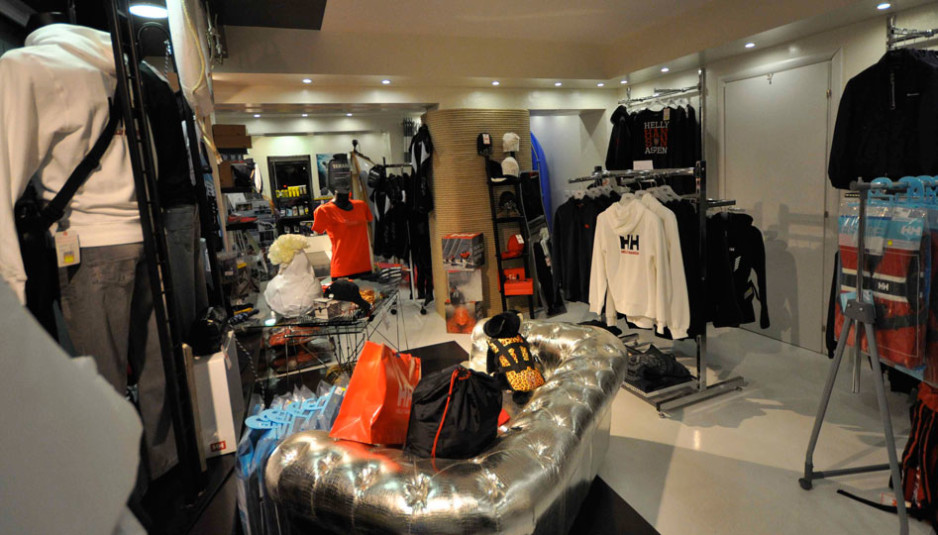 Yachting Store Verbania: your dress code for boating and hitting the town