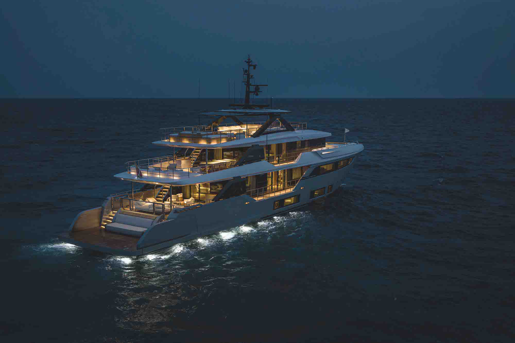 Custom Line Navetta 38.